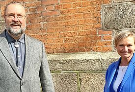 Pastor Frank Gottschalk und Bischöfin Kirsten Fehrs
