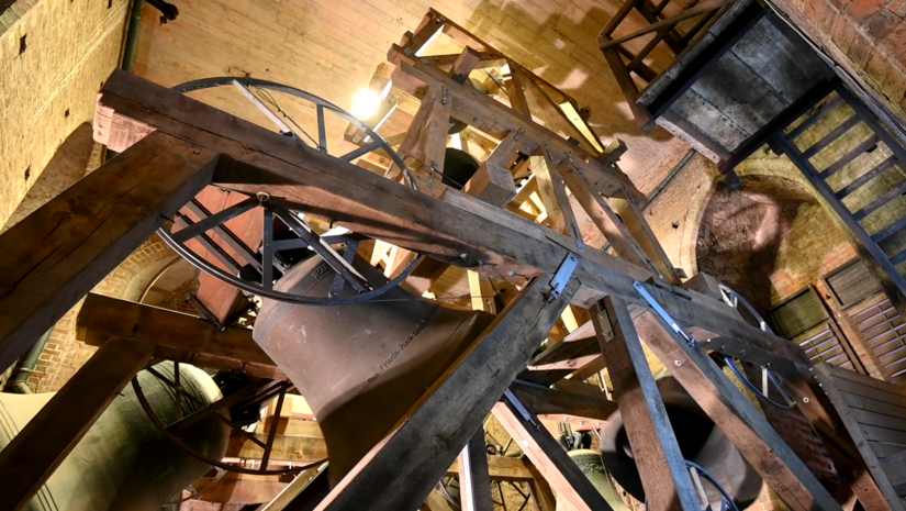 Blick auf das Carillon in der Lübecker St. Marienkirche