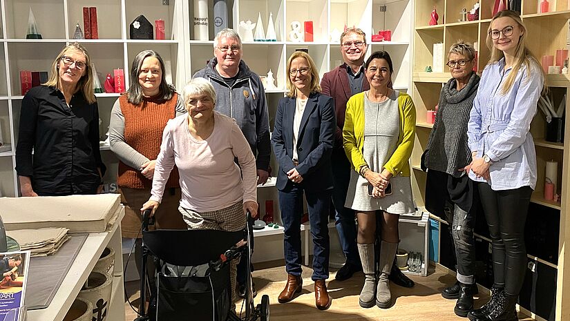 Lichtart_Schleswig_02 Mitarbeiter:innen Werkstatt und des Ladens "StoffArt & LichtArt"