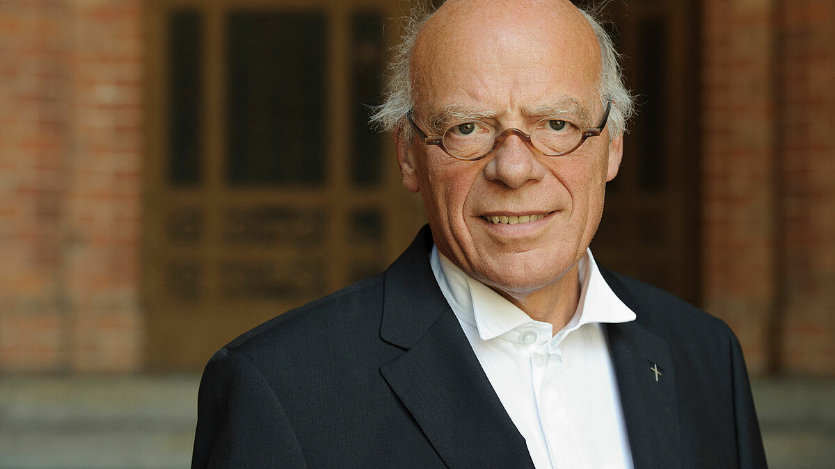 Landesbischof Gerhard Ulrich