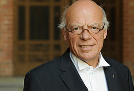 Landesbischof Gerhard Ulrich