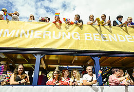 Blick auf Kirchentruck CSD 2025 