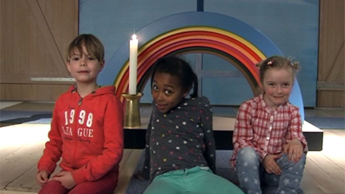 Kleine Bibel-Erzähler: Maja, Diana und Ida geben ihre Version von Noah und seiner Arche zum Besten