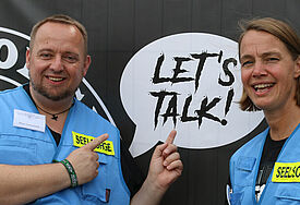 Festivalseelsorger auf dem Wacken Open Air 2019: Björn Hassenbach und Landesjugendpastorin Annika Woydack
