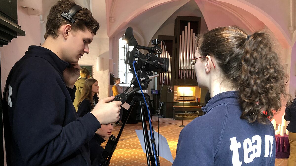 Übertragungsteam beim Online-Gottesdienst am 15. März 2020 in Lübeck St. Jürgen. Foto: Kirchenkreis Lübeck-Lauenburg