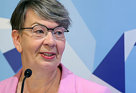 Landesbischöfin Kristina Kühnbaum-Schmidt spricht über Peacebuilding