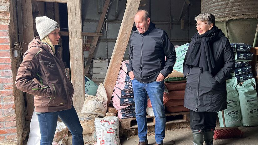 Landesbischöfin Kristina Kühnbaum-Schmidt besucht Landwirte Landesbischöfin Kristina Kühnbaum-Schmidt besucht Landwirte