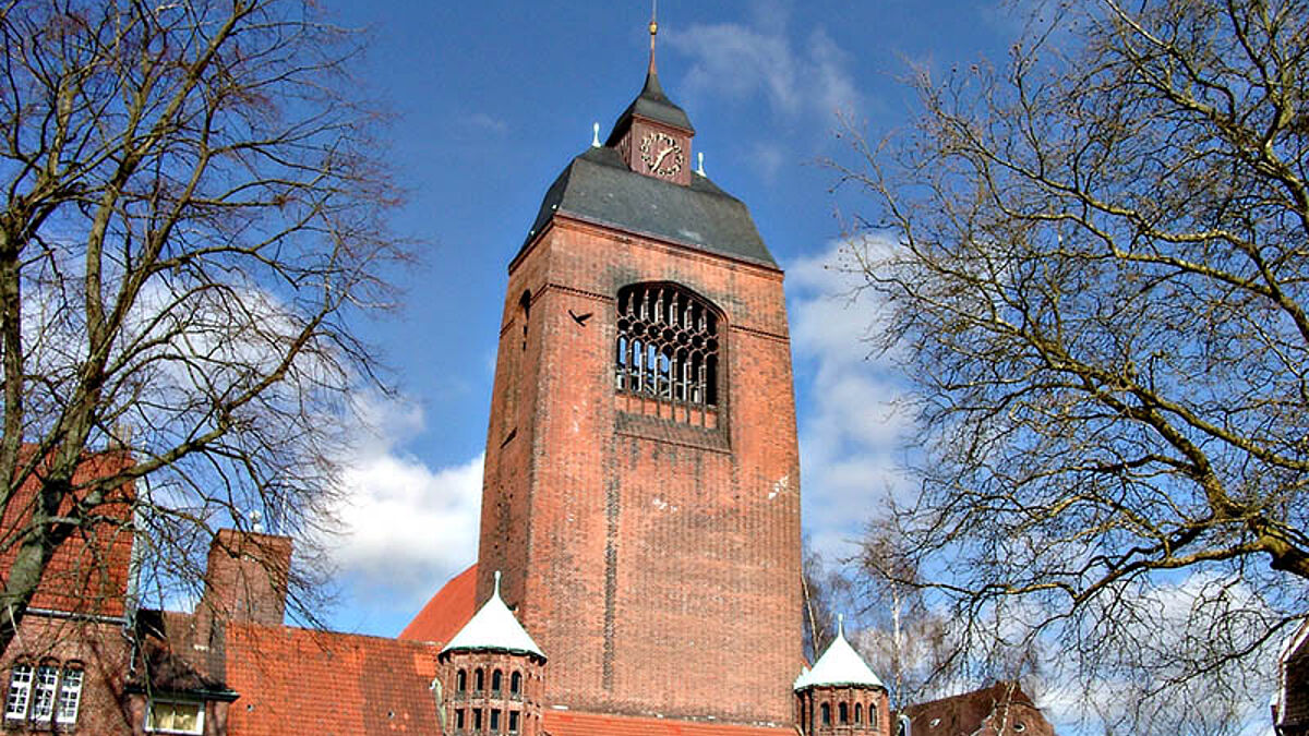 Die Petruskirche in Kiel-Wik.