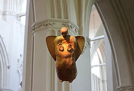 Segensengel im Greifswalder Dom.