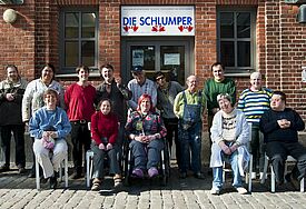 Die Künstler.