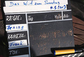 Filmklappe für Produktion des "Wort zum Sonntag" (Archivbild)