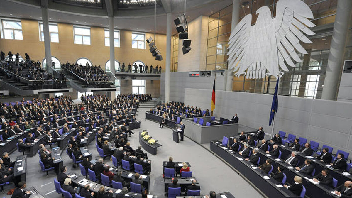 Jedes Jahr am 27. Januar gedenkt der Bundestag der Opfer des Holocaust (Archivfoto)