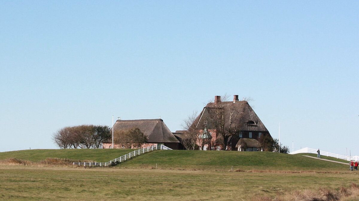 Bald wieder unbewohnt - das Pastorat auf Hallig Hooge