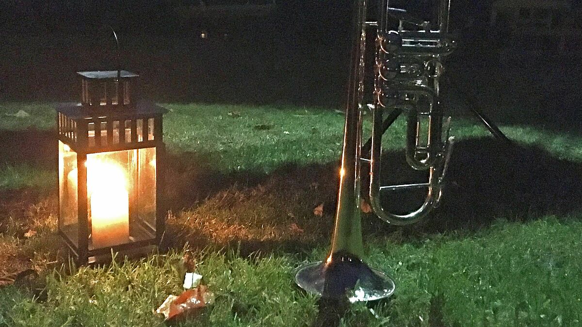 Das Lied "Tragt in die Welt nun ein Licht" soll im Advent sonnabends um 18 Uhr erklingen.