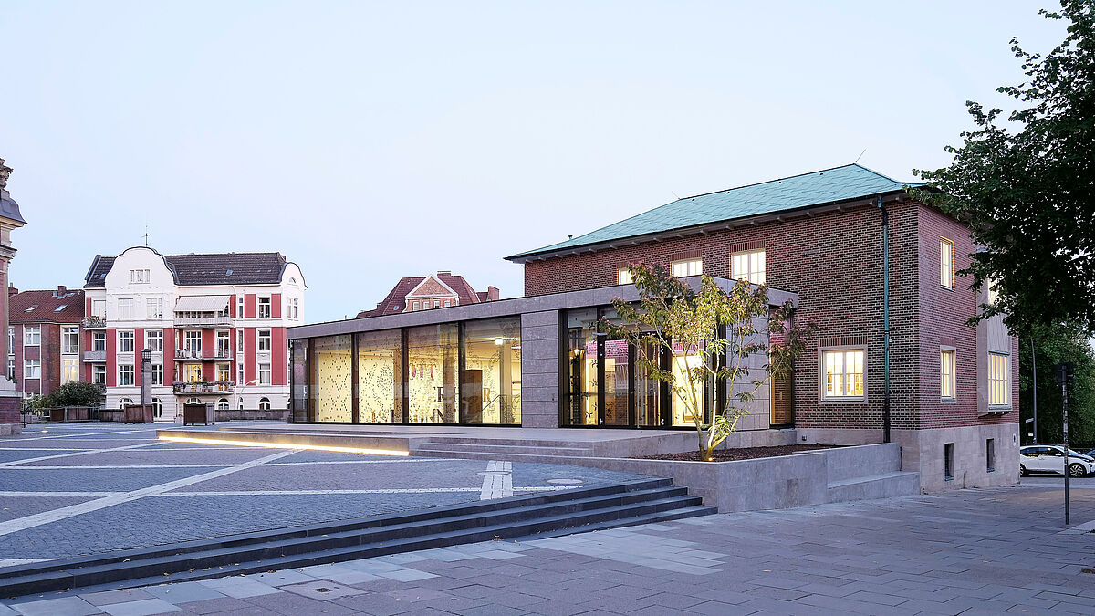 Außenansicht des neuen Powalla-Forum – Besucherzentrum Sankt Michaelis.