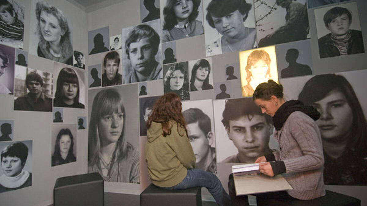 Ausstellung im ehemaligen Geschlossenen Jugendwerkhof der DDR im sächsischen Torgau. Die heutige Gedenkstätte zeigt die unglaubliche Brutalität im ehemaligen Heim