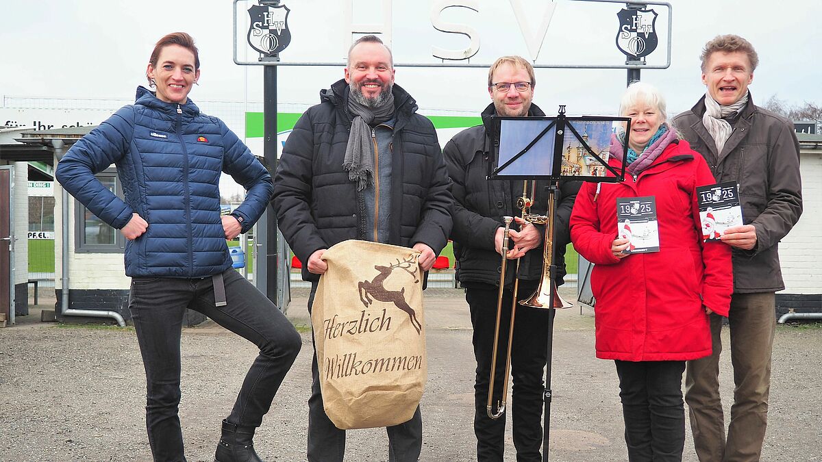 Das Vorbereitungsteam mit Anne Petersen, Andreas Meyenburg, Bernd Sievers, Pastorin Astrid Buchin und Dieter Makuszies (von links). 