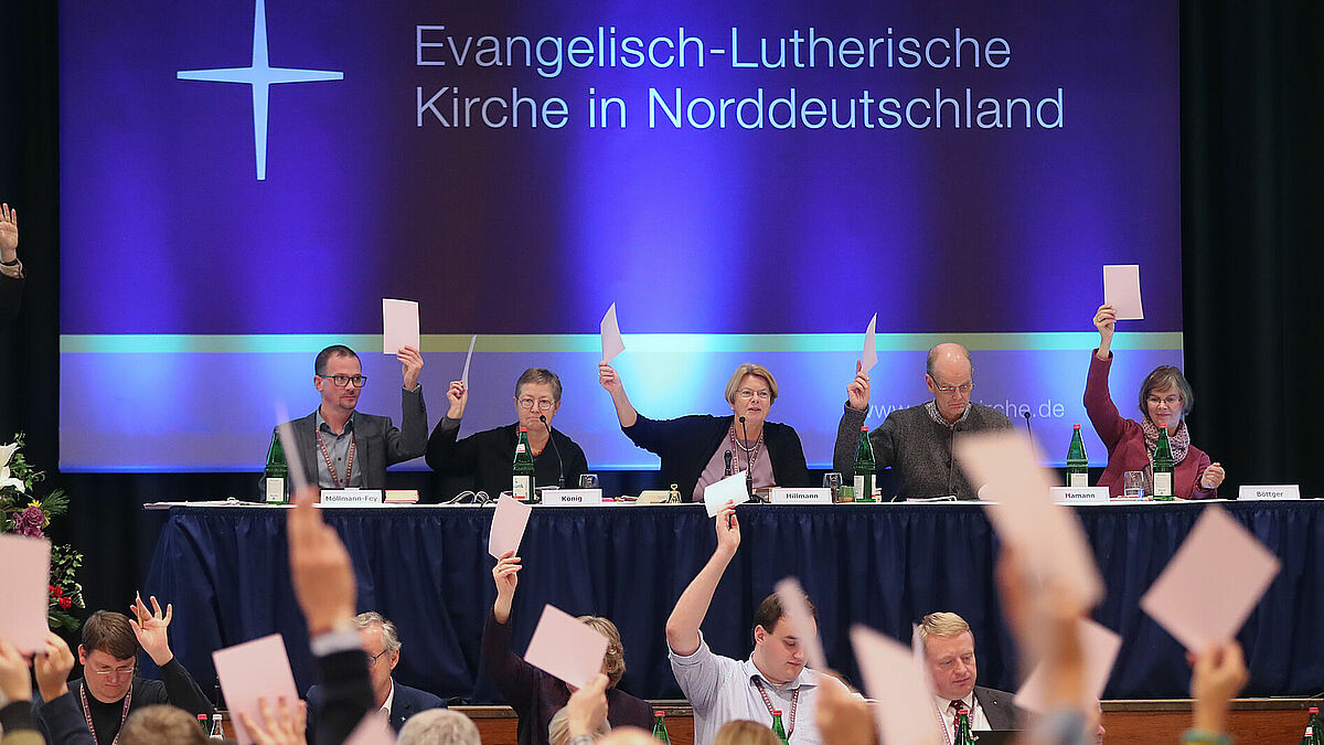 Die Landessynode tagt wieder in Präsenz in Lübeck-Travemünde (Archivbild).