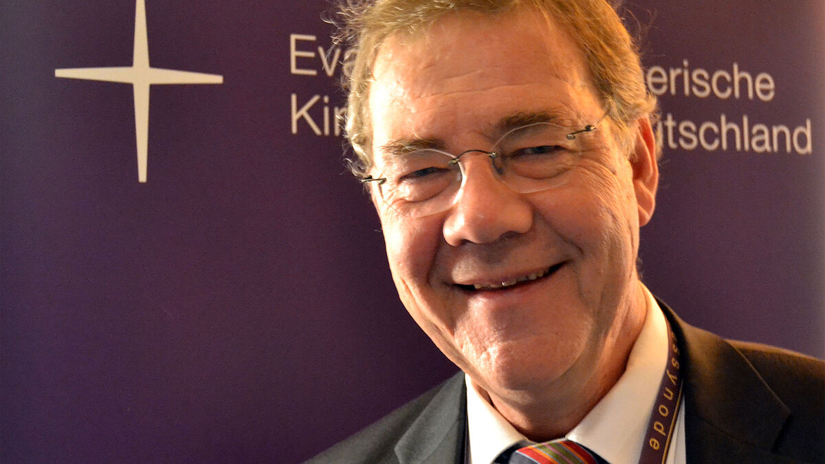 Oberkirchenrat Wolfgang Vogelmann sprach zur Einbringung des Diakoniegesetzes