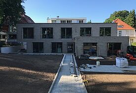 Fast fertig: das Emmaus-Hospiz in Hamburg-Blankenese.