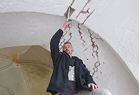 Gewölbekappen-Sanierung in der Lübecker Petrikirche.