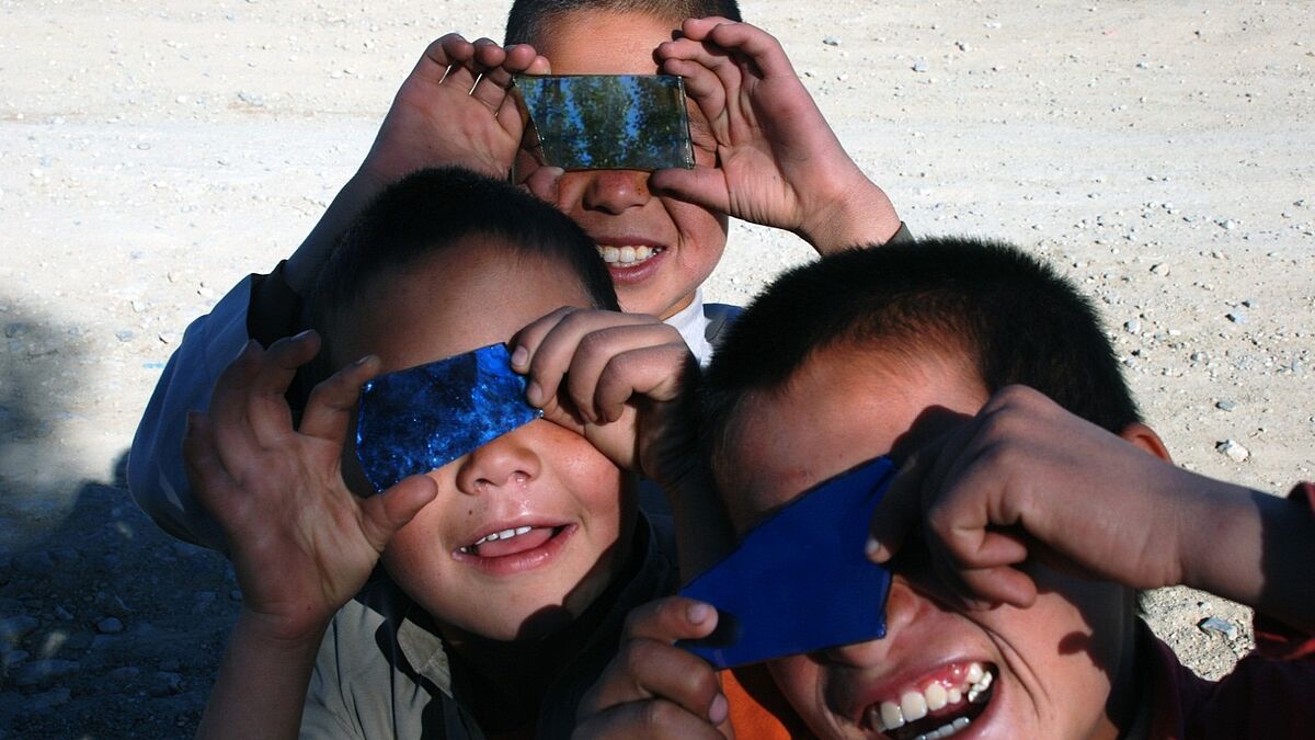 Bild aus der Fotoausstellung "Afghanistan hat viele Gesichter" von Kanishka Afshari, die in der Rostocker Petrikirche stattfindet