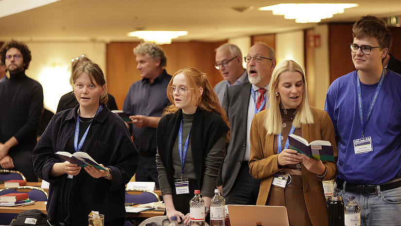 Morgensingen im Plenum