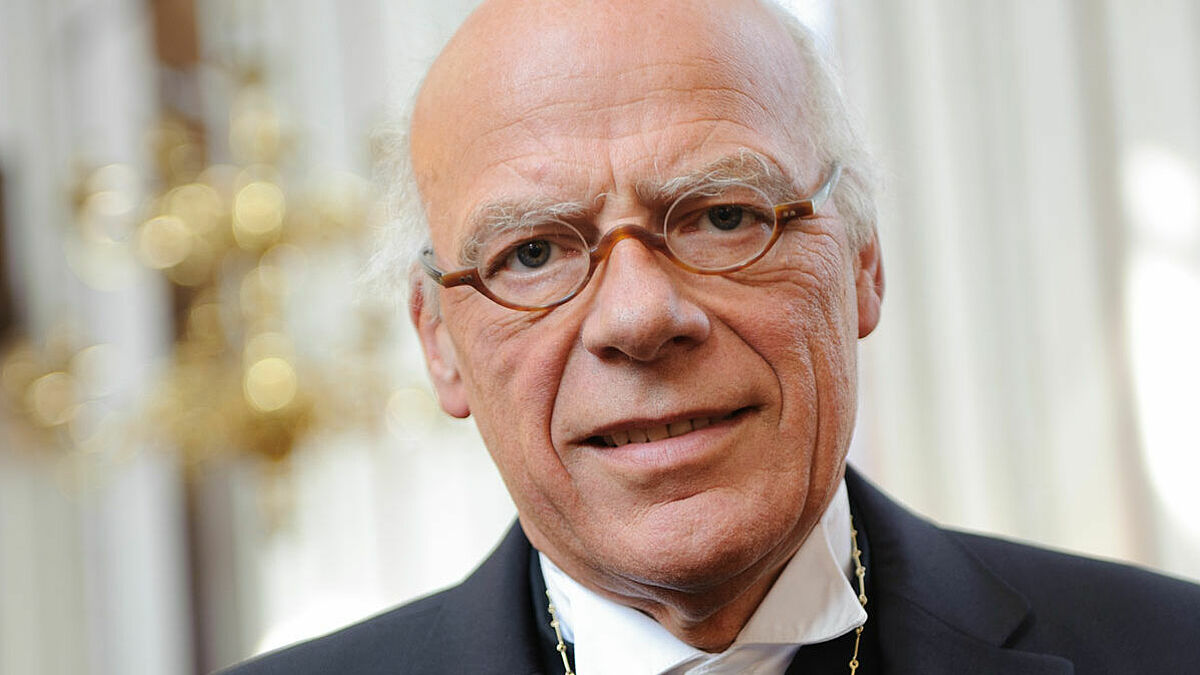 Landesbischof Gerhard Ulrich