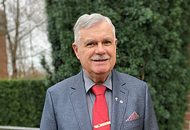 Dr. Dieter Radtke erhält die Bugenhagenmedaille für seine ehrenamtlichen Verdienst für die Nordkirche