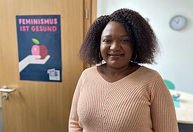 Delphine Ngeche Takwi ist Referentin für transkulturellen Dialog und Müttergesundheit beim Frauenwerk der Nordkirche.