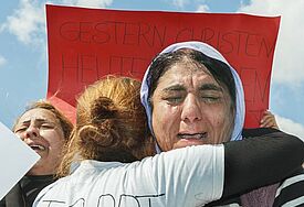 Für die Flüchtlinge im Irak spendet die Nordkirche. Dieses Foto entstand bei einer Demonstration gegen IS-Terror in Bielefeld