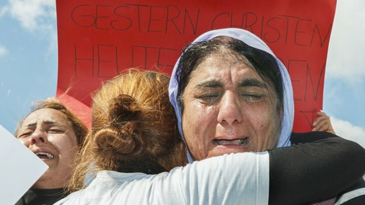Für die Flüchtlinge im Irak spendet die Nordkirche. Dieses Foto entstand bei einer Demonstration gegen IS-Terror in Bielefeld