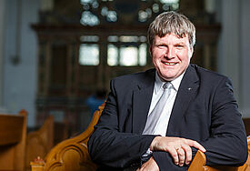 Dr. Andreas von Maltzahn, Bischof im Sprengel Mecklenburg und Pommern. Das Bild entstand im Juli 2014 im Greifswalder Dom. Fotograf ist Marcelo Hernandez / Nordkirche.