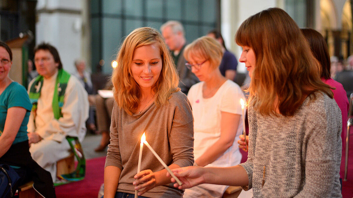 Besucher der Nacht der Kirchen in St. Petri (Archiv)
