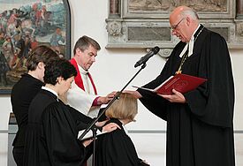 Inken Wöhlbrand wurde am 8. Oktober 2018 von Landesbischof Gerhard Ulrich und Erzbischof Urmas Viilma in das Amt der Direktorin des LWB-Zentrums Wittenberg eingeführt. Sie folgt auf Hans W. Kasch und ist die zweite Person in diesem Amt. 