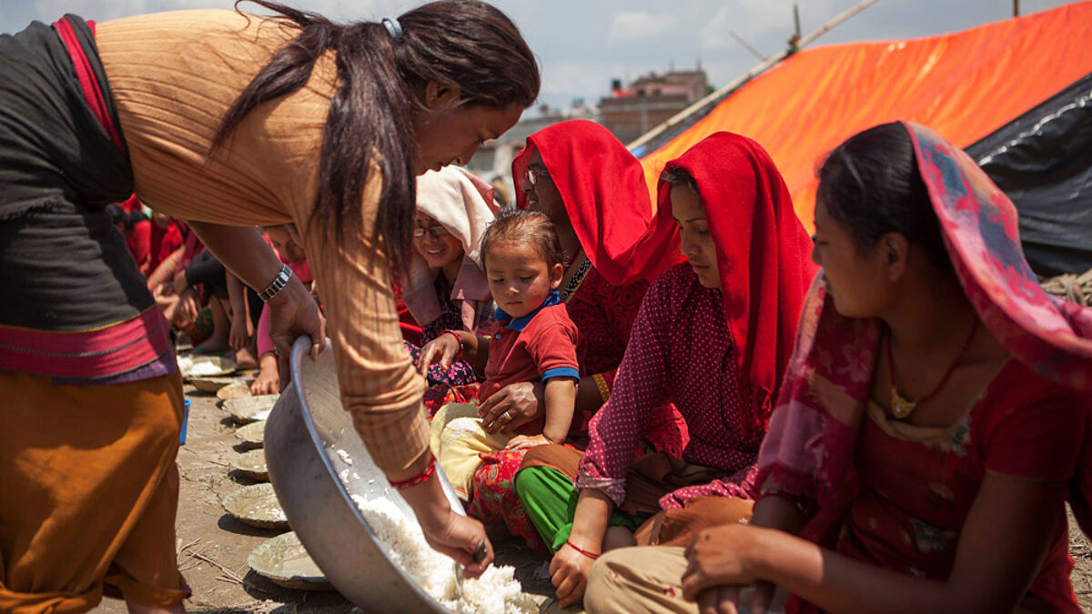 Auch in Nepal im Einsatz: Die Diakonie Katastrophenhilfe hilft nach dem schweren Erdbeben im April 2015