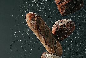 Brot mit Mehlstaub