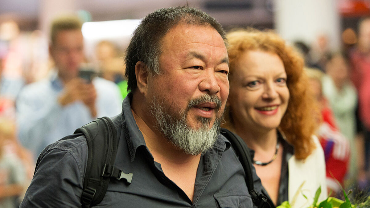 Der Künstler Ai Weiwei bei seiner Ankunft am vergangenen Donnerstag auf dem Flughafen von München