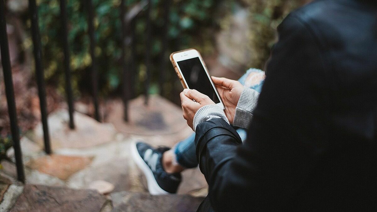 Mit der Telefonseelsorge in Mecklenburg-Vorpommern kann man jetzt auch chatten (Symbolbild)