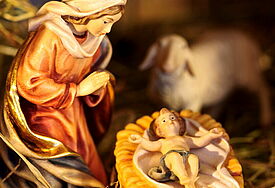 Eine Weihnachtskrippe, die sonst niemand hat? Die Domgemeinde Güstrow macht es möglich mit ihrem Krippenbau-Angebot zum Start der Adventszeit