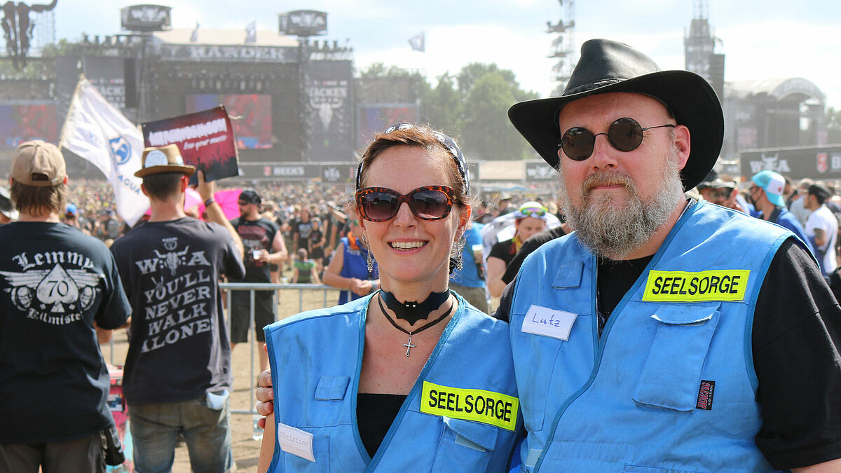 Die veranstalter baten die fans, das bühnengelände zu verlassen. Wacken Festivalgelände . Erfolgreicher Seelsorge-Einsatz in Wacken - nordkirche.de