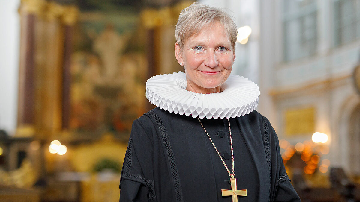 Kirsten Fehrs ist Bischöfin im Sprengel Hamburg und Lübeck und kandidiert erneut für dieses Amt. Die Wahl erfolgt im Juni. 