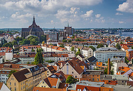 Ein Blick über die Hansestadt Rostock im Kirchenkreis Mecklenburg