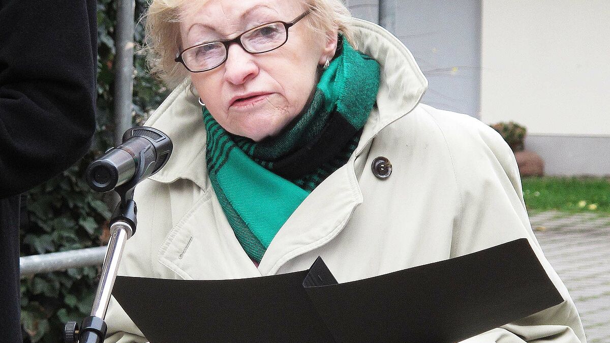 Greifswalder Professorin Julia Männchen mit Bugenhagenmedaille der Nordkirche ausgezeichnet