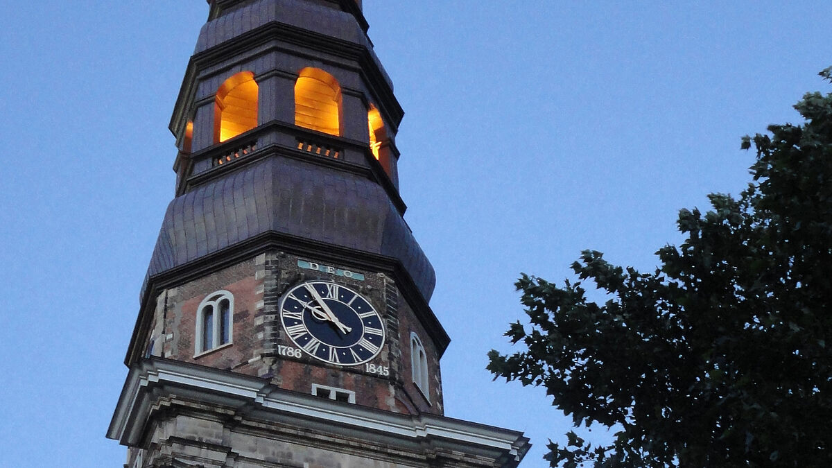 550 Gäste nahmen am Adventsempfang in der Hamburger Hauptkirche St. Katharinen
