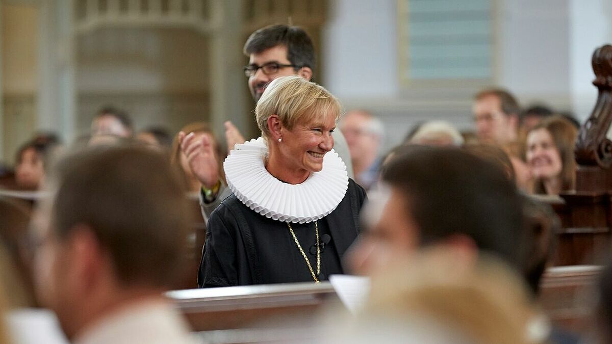 Bischöfin Kirsten Fehrs beim Azubi-Gottesdienst (2019) im Hamburger Michel.