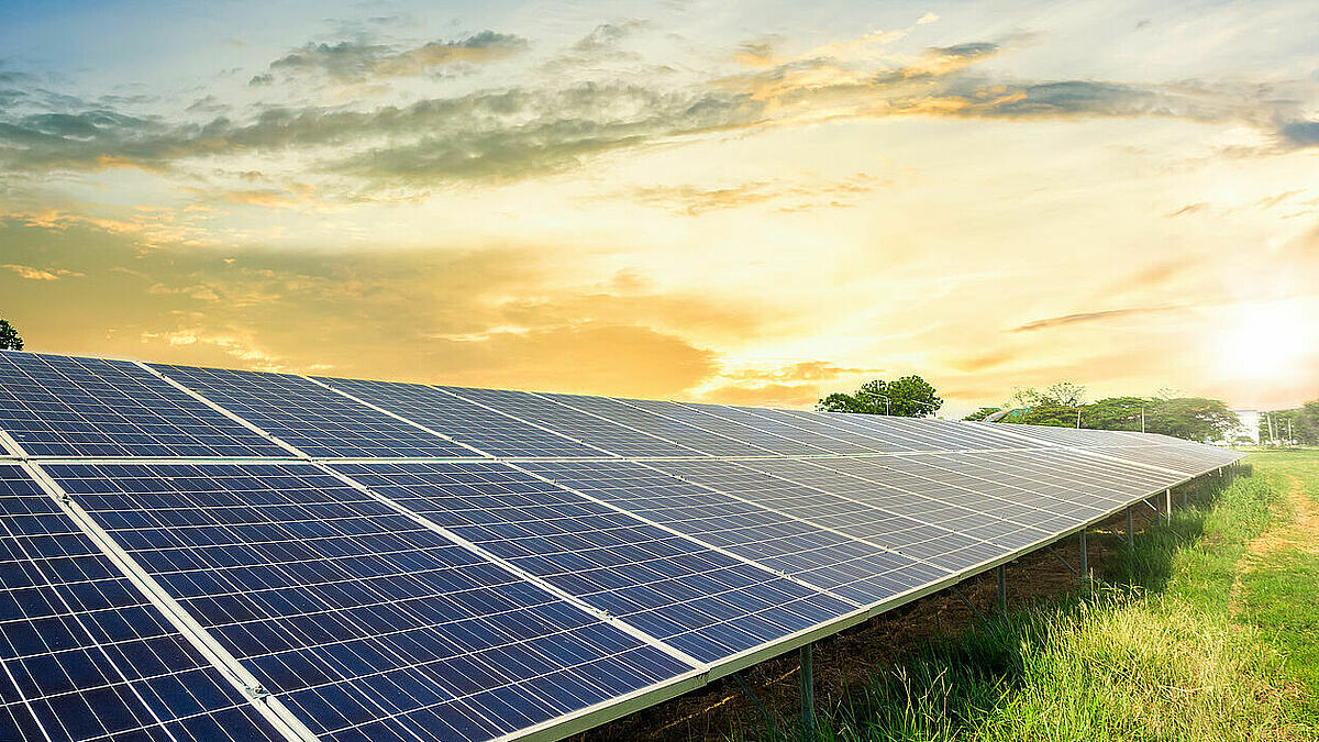 Die Kirchenkreise Pommern und Mecklenburg haben gemeinsame Leitlinien zur Errichtung von Solaranlagen auf kirchlichen Ländereien erarbeitet. 