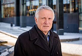 Heinz Schilling liest im Kieler Landeshaus aus seinem Buch „1517“
