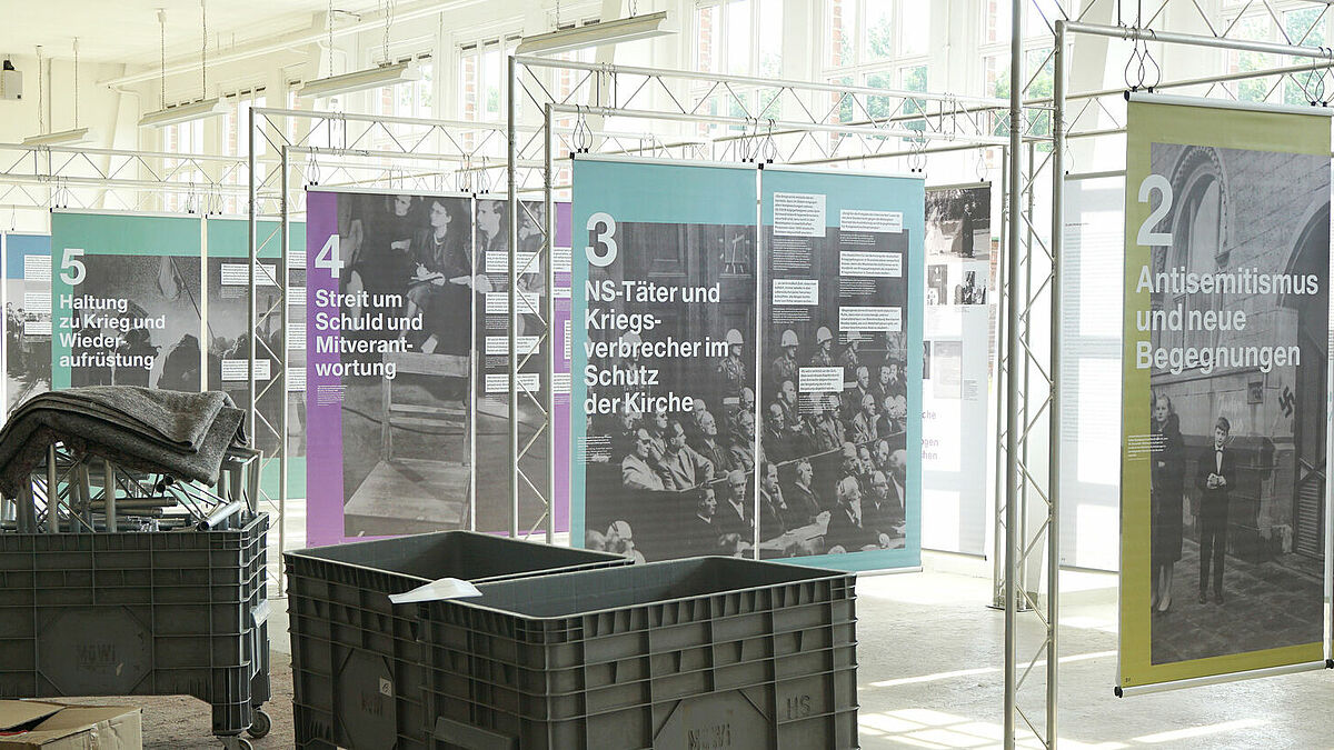 1981 wurde die GZ-Gedenkstätte Neuengamme eingerichtet. Seit dem ist sie Ausstellungs- und Dokumentationszentrum und Anlaufstelle für Überlebende der NS-Verbrechen und ihre Angehörigen. 