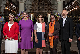 Die Beteiligten beim Sommerempfang der Nordkirche am 27. Juni 2022 im Schleswiger Dom
